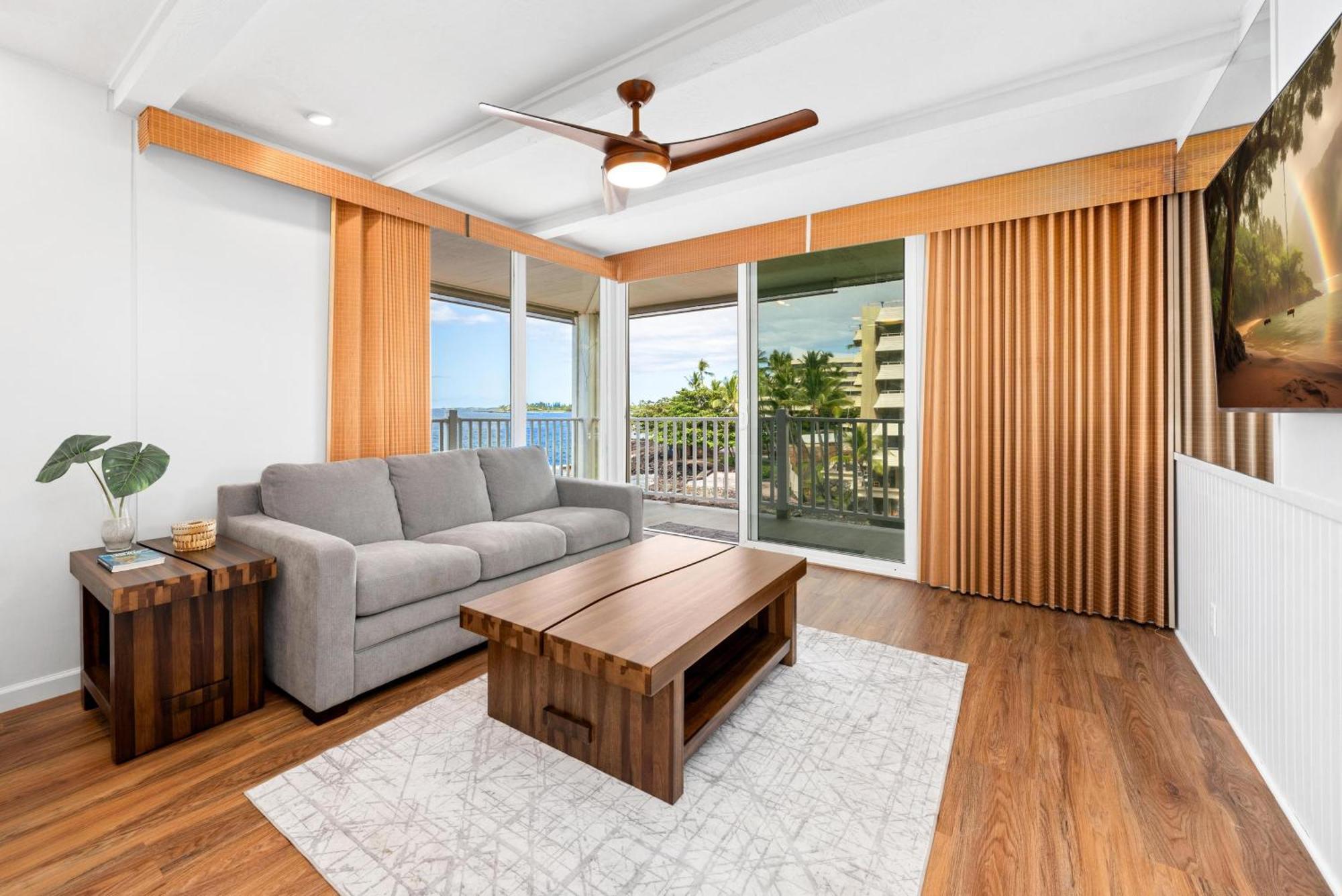 Classic Hawaiian Oceanfront Condo With Top Location - Hale Kona Kai 413 By Casago Kona Kailua-Kona Exterior photo